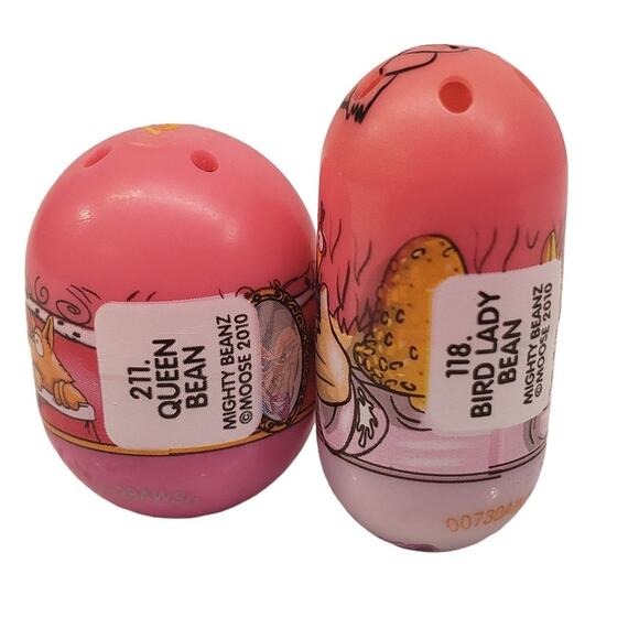 Rare Mighty Beanz Queen Bean 211 and Bird Lady Bean 118 Year 2010 - Picture 3 of 4